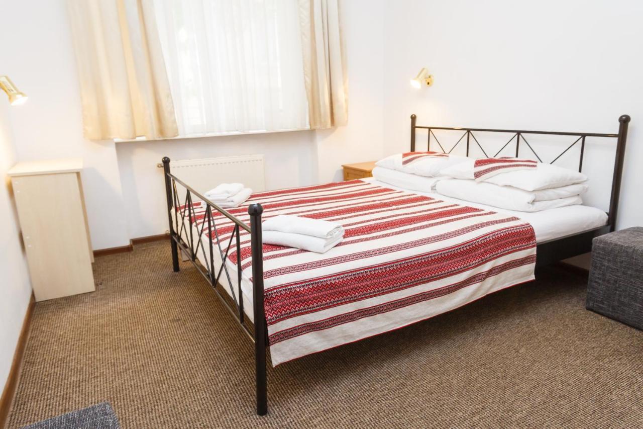 לבוב Hotel 18 מראה חיצוני תמונה