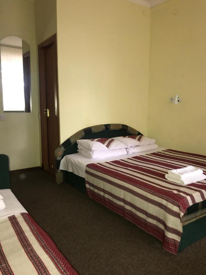 לבוב Hotel 18 מראה חיצוני תמונה